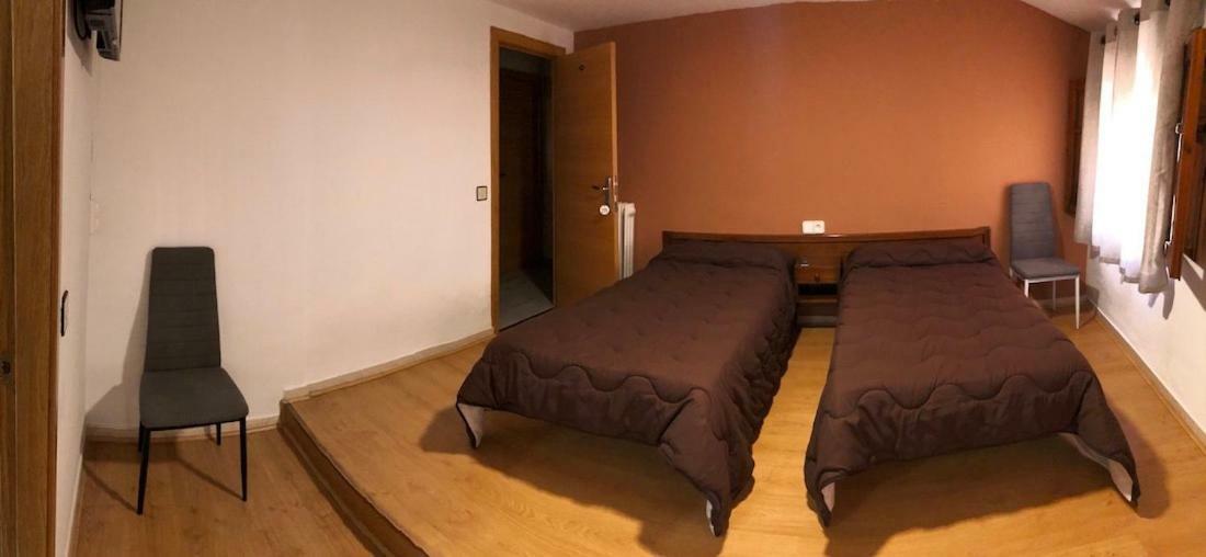 Hostal El Arco Almazán Eksteriør bilde