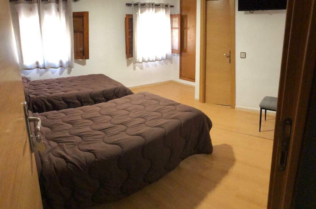 Hostal El Arco Almazán Eksteriør bilde